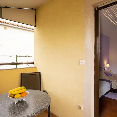 Apartman Luka Fazana Exterior photo